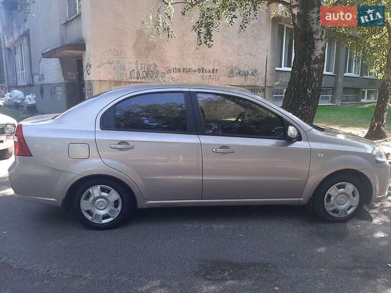 Седан Chevrolet Aveo 2008 в 