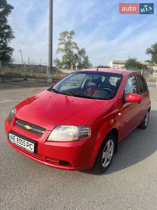 Хэтчбек Chevrolet Aveo 2007 в 