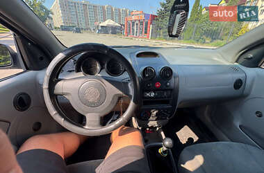 Седан Chevrolet Aveo 2005 в 