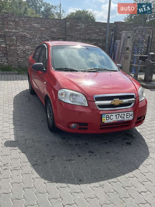 Хэтчбек Chevrolet Aveo 2008 в 