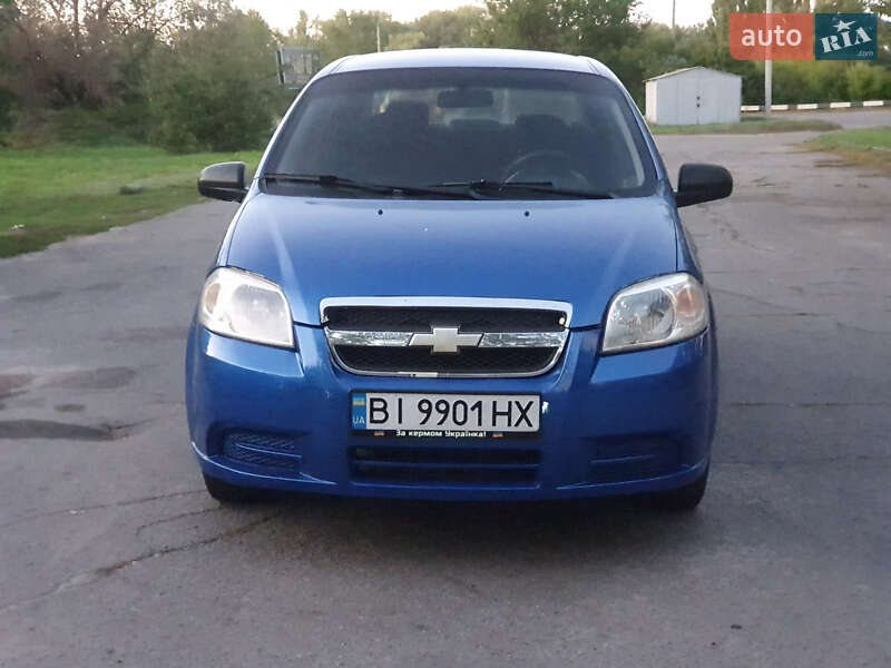 Седан Chevrolet Aveo 2006 в Кременчуге