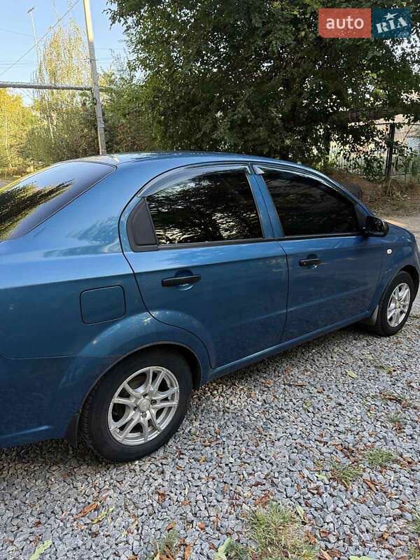 Chevrolet Aveo 2012 Chevrolet Aveo 2012