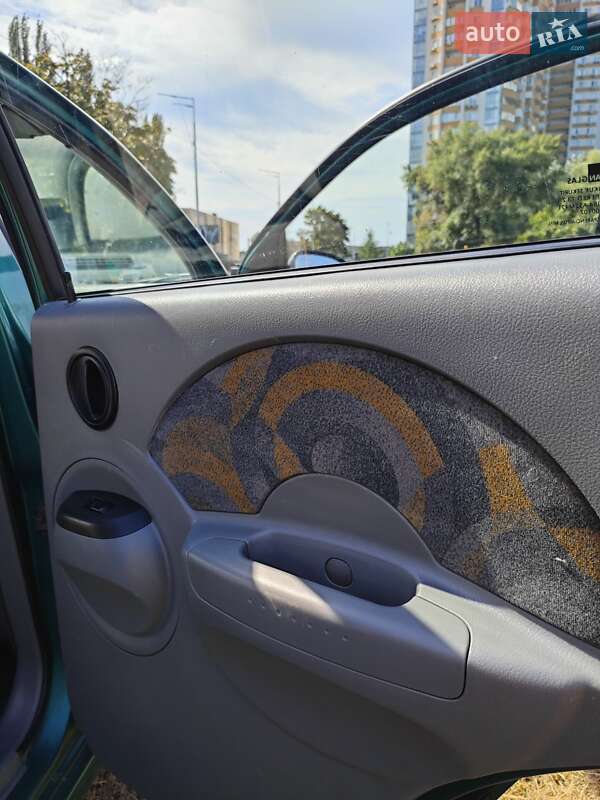 Хэтчбек Chevrolet Aveo 2004 в Киеве