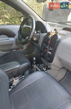 Хетчбек Chevrolet Aveo 2005 в Миколаєві