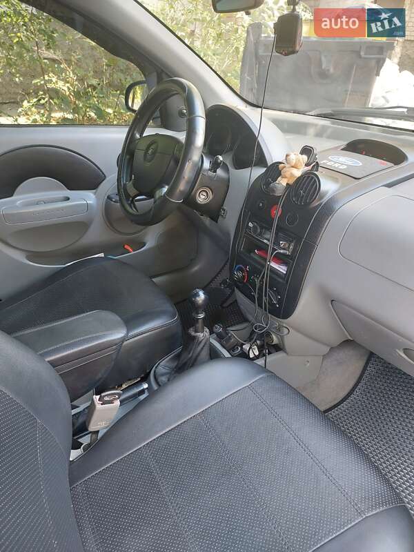 Хэтчбек Chevrolet Aveo 2005 в Николаеве