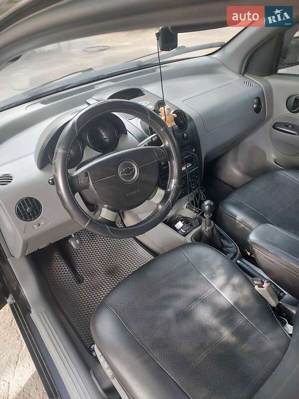 Хэтчбек Chevrolet Aveo 2005 в Николаеве