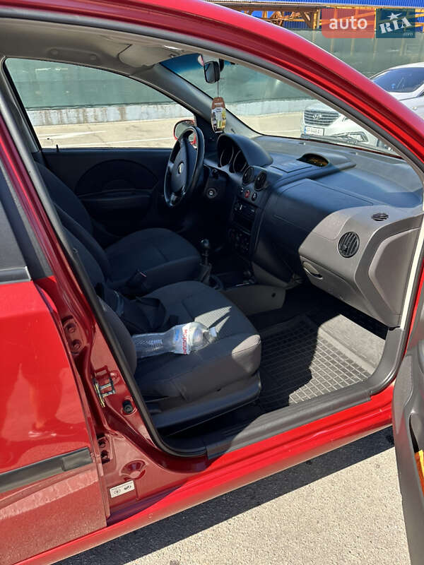 Хэтчбек Chevrolet Aveo 2006 в Запорожье