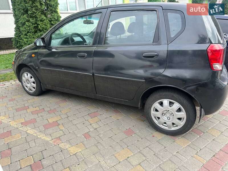 Хетчбек Chevrolet Aveo 2004 в Хмельницькому