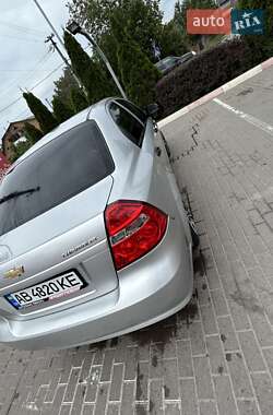 Седан Chevrolet Aveo 2011 в 