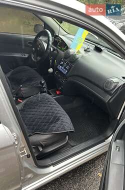 Седан Chevrolet Aveo 2011 в 