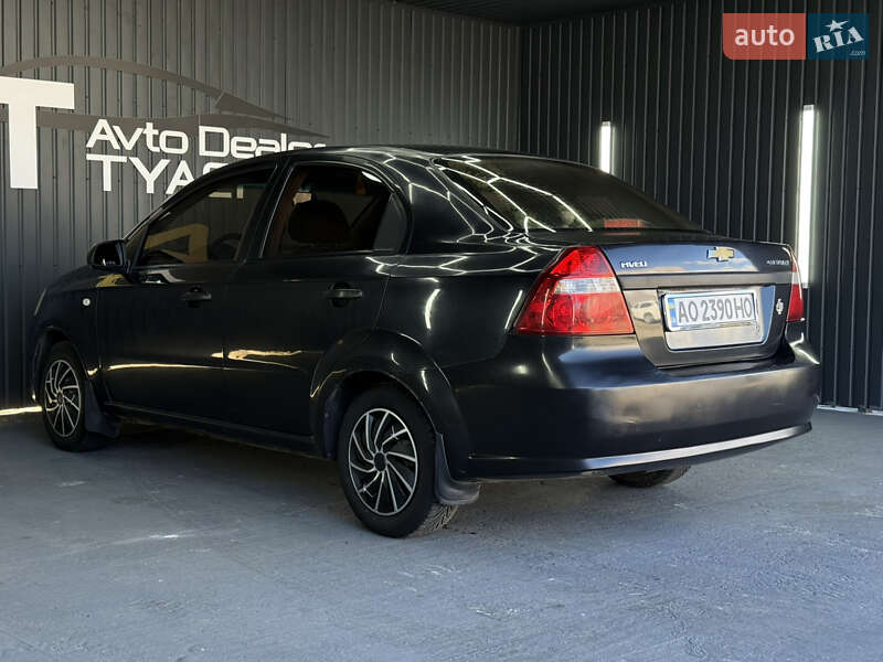 Седан Chevrolet Aveo 2008 в Тячеве