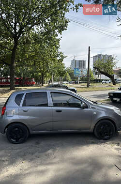 Хэтчбек Chevrolet Aveo 2009 в 