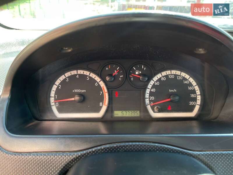 Седан Chevrolet Aveo 2010 в Житомире