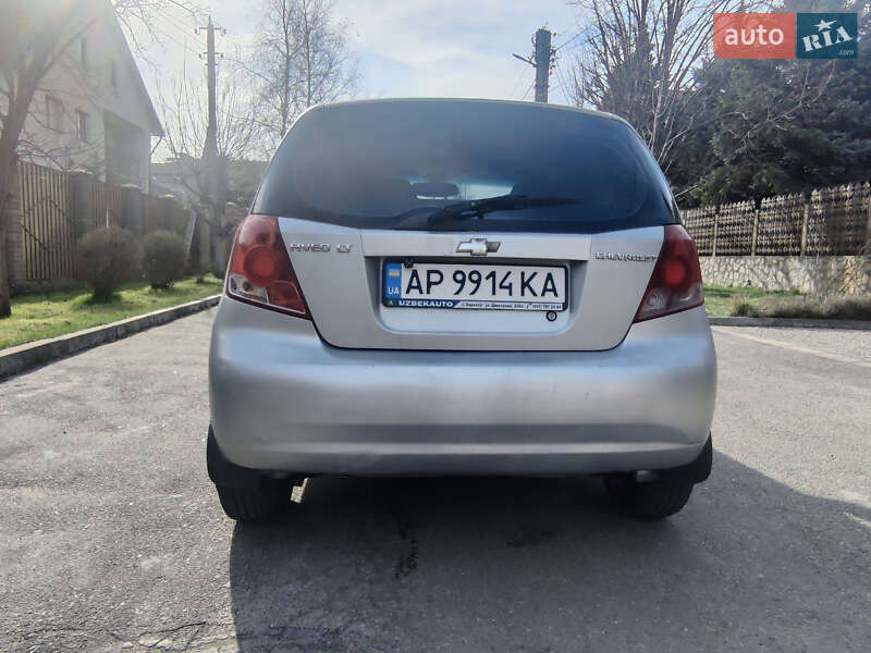 Хэтчбек Chevrolet Aveo 2004 в Запорожье