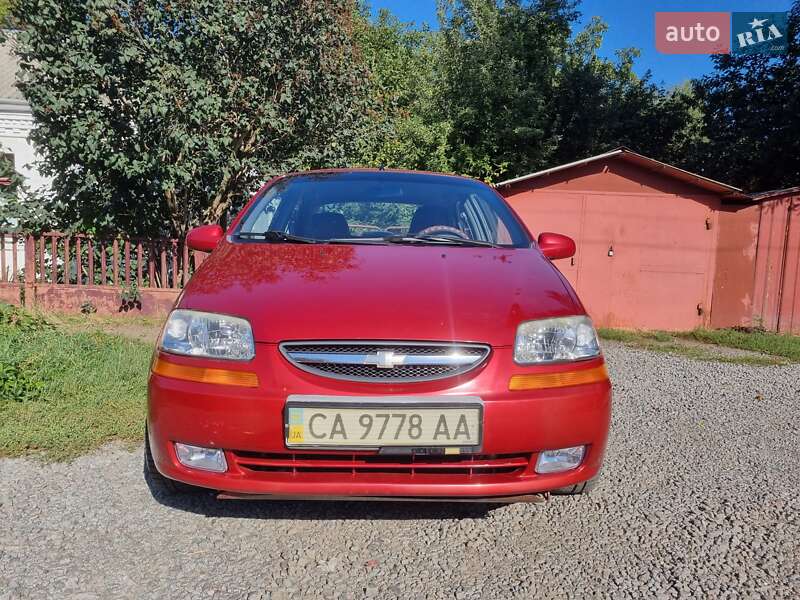 Седан Chevrolet Aveo 2004 в 