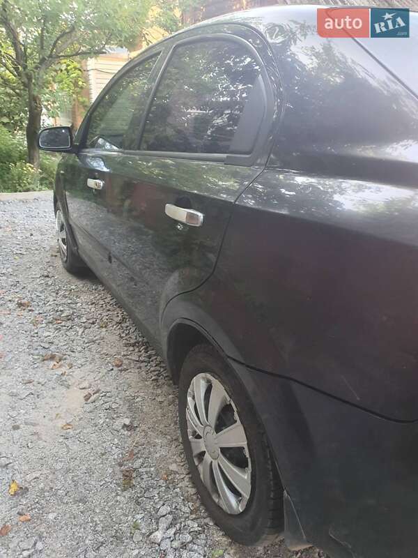 Седан Chevrolet Aveo 2006 в Козятині
