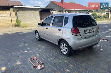 Хэтчбек Chevrolet Aveo 2008 в 