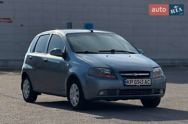 Хэтчбек Chevrolet Aveo 2006 в 