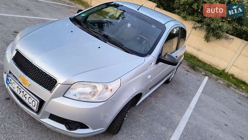 Хэтчбек Chevrolet Aveo 2009 в Владимире