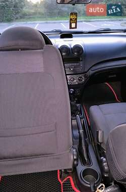 Хэтчбек Chevrolet Aveo 2009 в 
