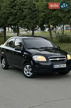 Седан Chevrolet Aveo 2010 в Умани