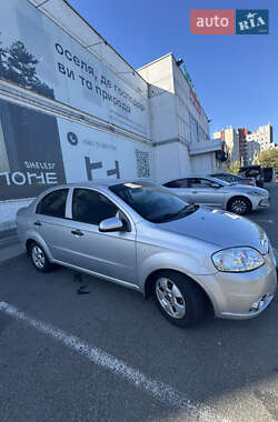 Седан Chevrolet Aveo 2011 в Киеве