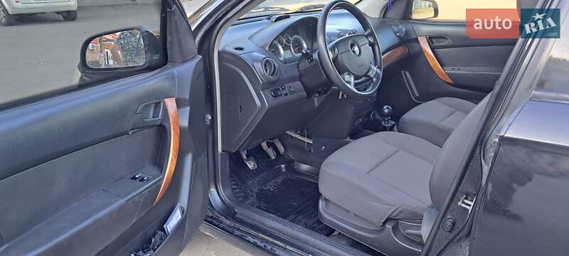 Седан Chevrolet Aveo 2008 в Теофиполе
