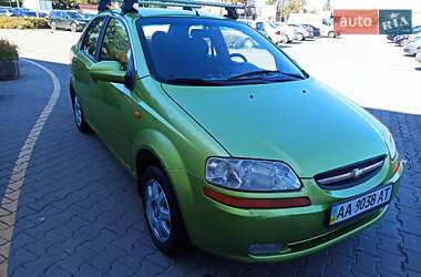 Седан Chevrolet Aveo 2005 в Житомире