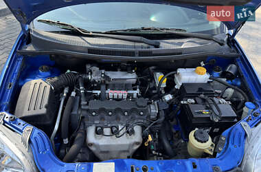 Седан Chevrolet Aveo 2010 в 
