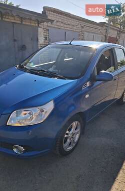 Хэтчбек Chevrolet Aveo 2008 в 
