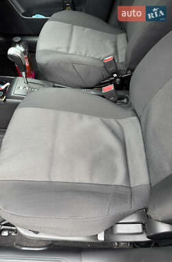 Хэтчбек Chevrolet Aveo 2010 в 