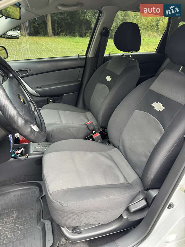 Хетчбек Chevrolet Aveo 2010 в Києві фото 14 Хетчбек Chevrolet Aveo 2010 в Києві