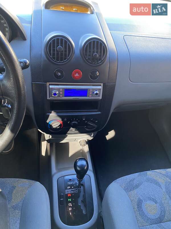 Хетчбек Chevrolet Aveo 2005 в Києві