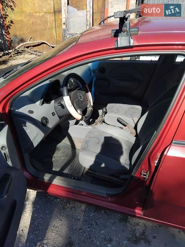 Chevrolet Aveo 2004