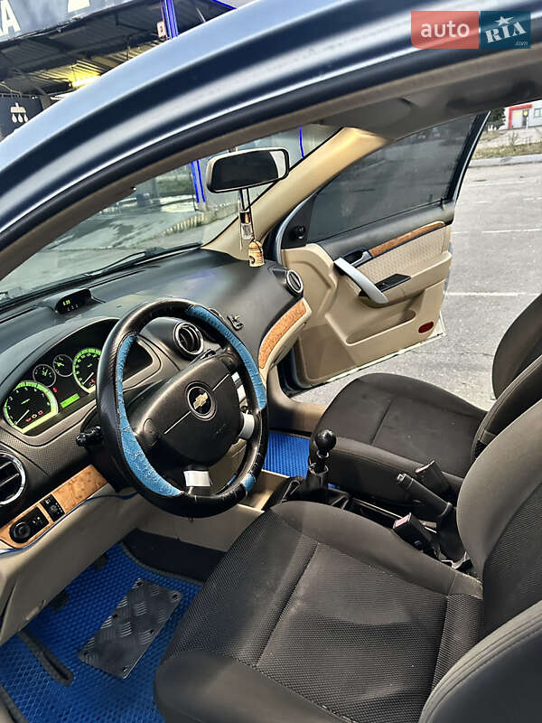 Седан Chevrolet Aveo 2008 в Запорожье