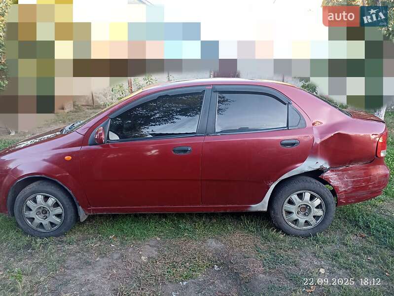 Седан Chevrolet Aveo 2005 в 