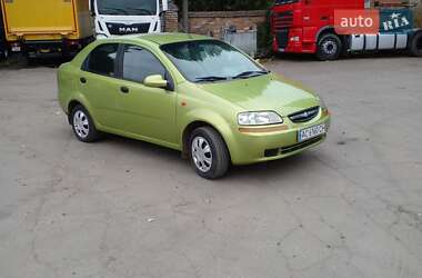 Седан Chevrolet Aveo 2005 в Ровно