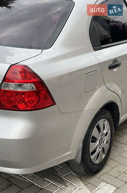 Седан Chevrolet Aveo 2007 в 