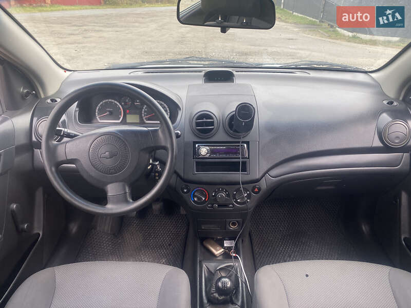 Седан Chevrolet Aveo 2008 в Броварах