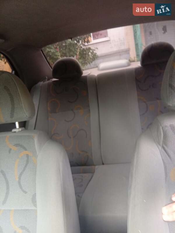 Седан Chevrolet Aveo 2005 в Харькове