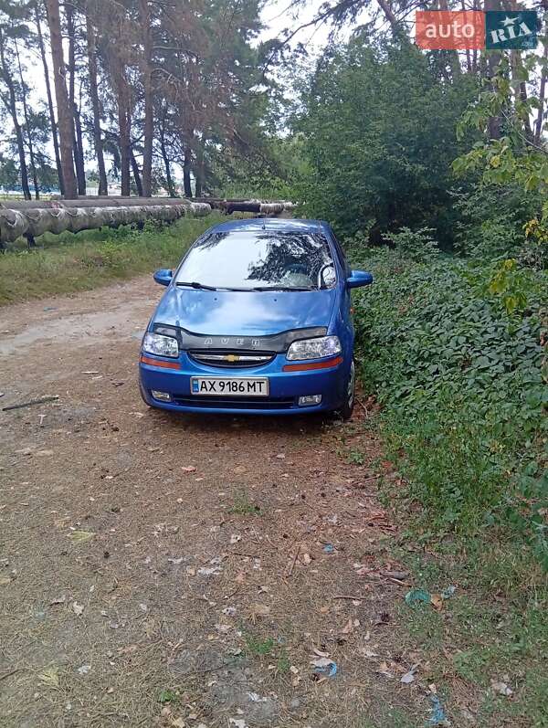 Седан Chevrolet Aveo 2005 в Харькове