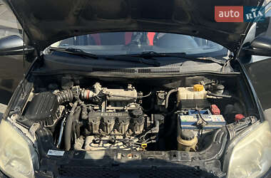 Седан Chevrolet Aveo 2006 в 