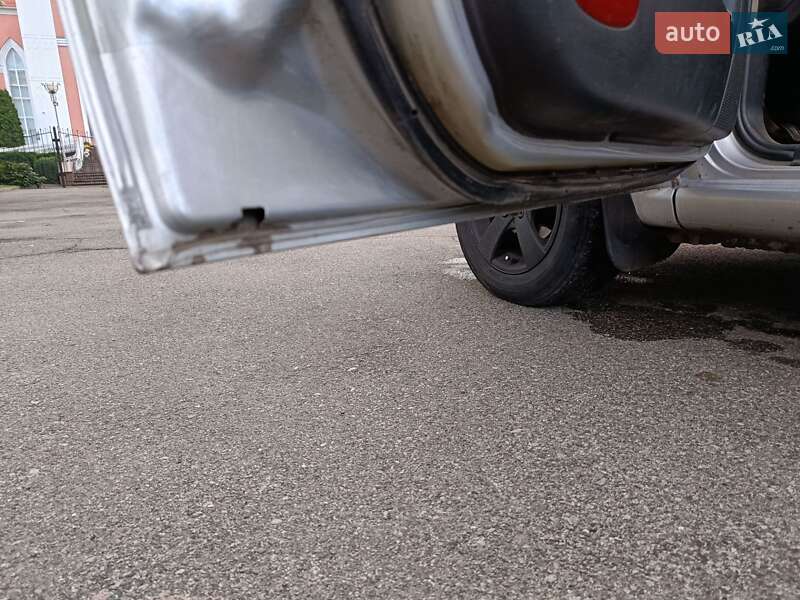Седан Chevrolet Aveo 2007 в Киеве