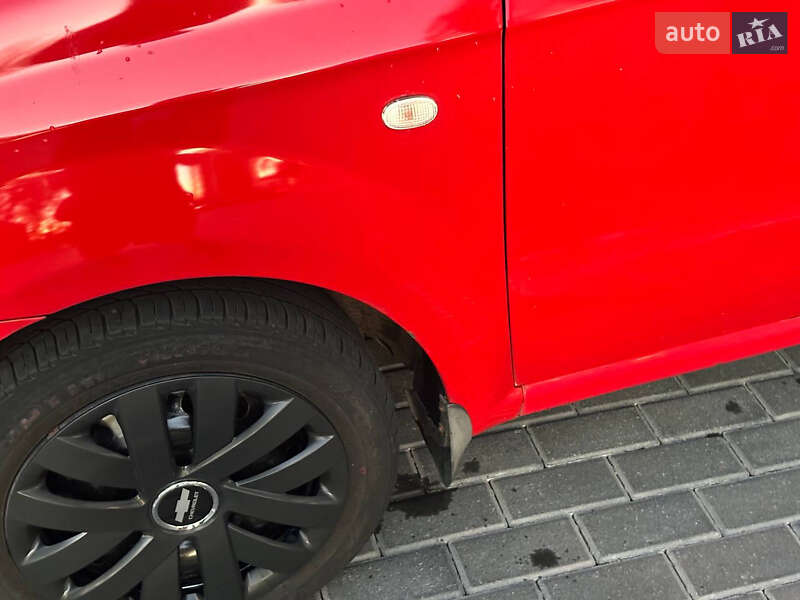 Седан Chevrolet Aveo 2007 в Полтаве