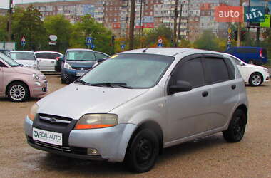 Хэтчбек Chevrolet Aveo 2006 в 