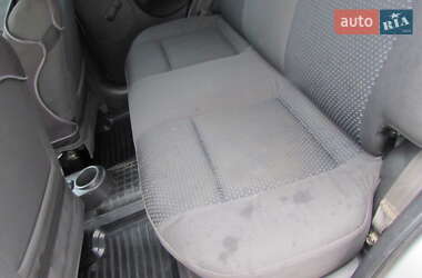 Хэтчбек Chevrolet Aveo 2006 в 