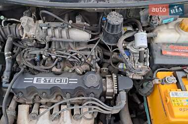 Седан Chevrolet Aveo 2005 в 
