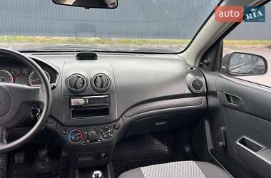 Седан Chevrolet Aveo 2011 в 