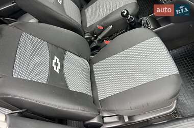 Седан Chevrolet Aveo 2011 в 
