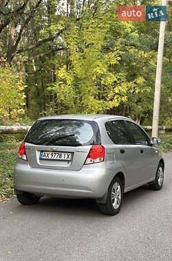 Хэтчбек Chevrolet Aveo 2007 в 